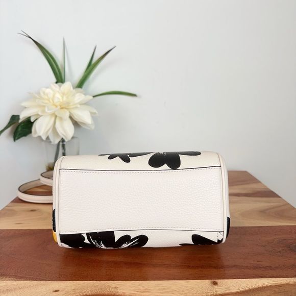 NWT Coach Mini Rowan Crossbody Bag With Floral Print - Picture 5 of 9